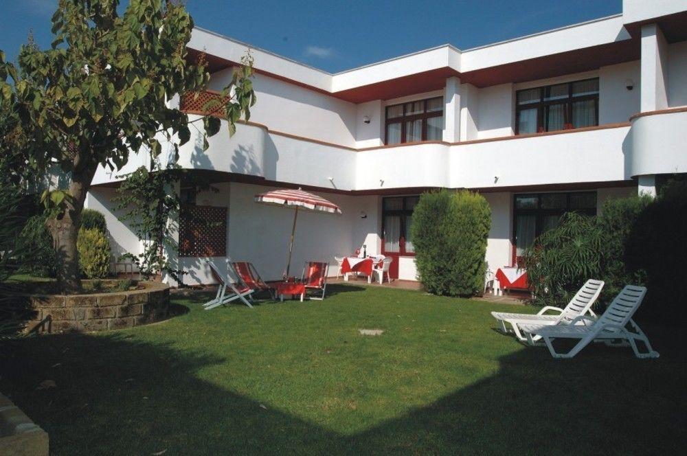 Hotel Residence Key Club Montalto di Castro Buitenkant foto